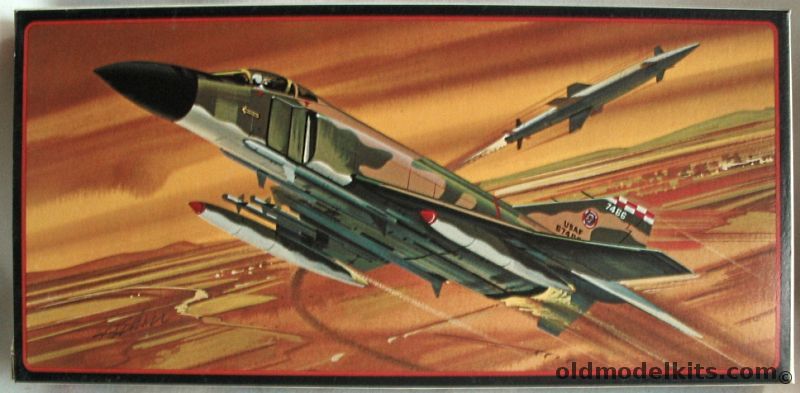 AMT-Hasegawa 1/72 McDonnell F-4 Phantom II USAF or USN, A655-130 plastic model kit